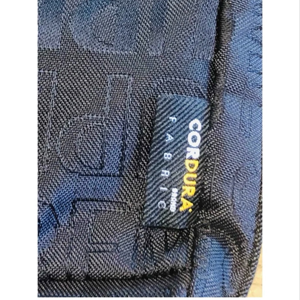 Supreme Black Logo Crossbody Bag - Picture 3 of 3